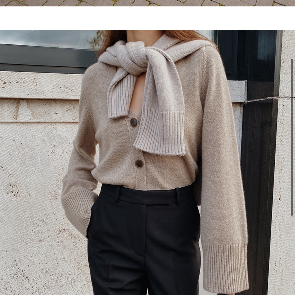 Elegant Beige Women's Cardigan